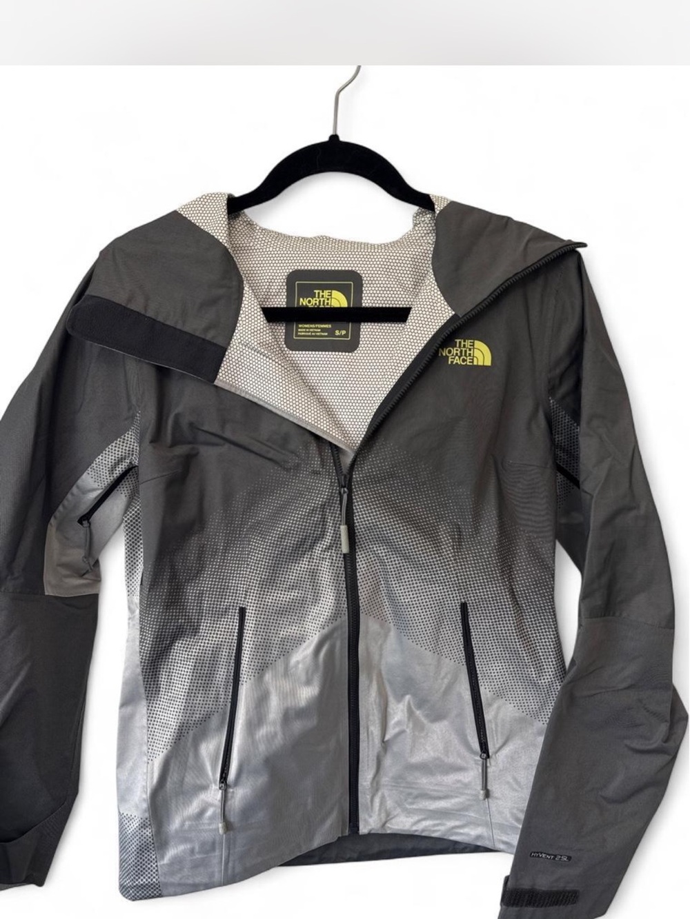 The North Face Women's HyVent 2.5L Rain Jacket